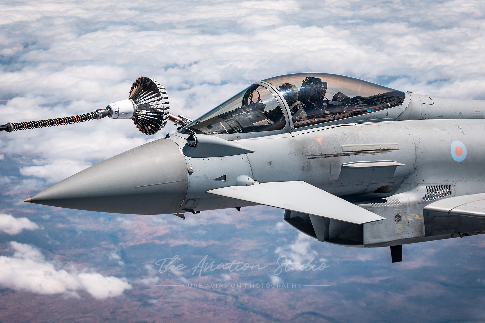 RAF Eurofighter Typhoon ZK358 refuelling from RAAF KC-30A A39-003 (Image: Emil Cooper)